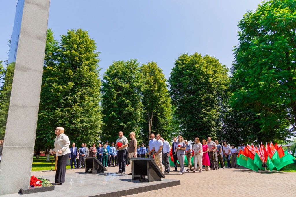 85 лет с начала войны: в Узде прошел митинг-реквием