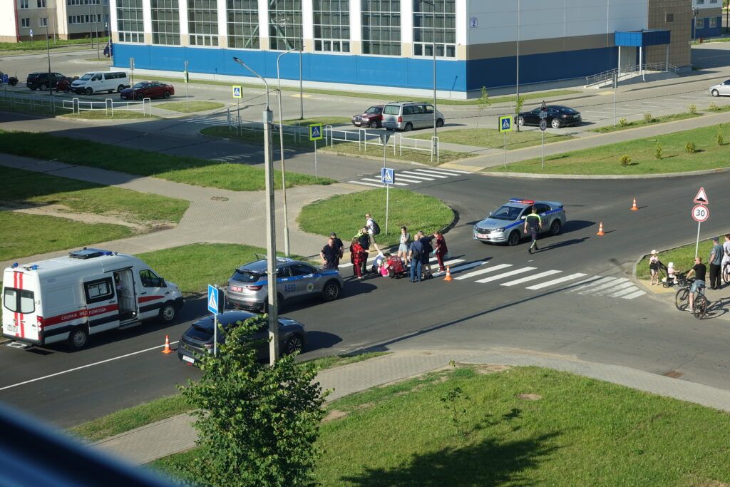 В Узде легковушка сбила велосипедистку на пешеходном переходе