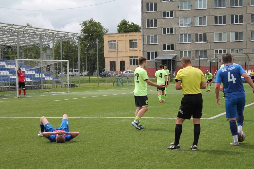 футбол