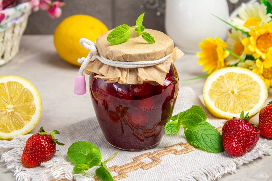 клубника с лимоном варенье