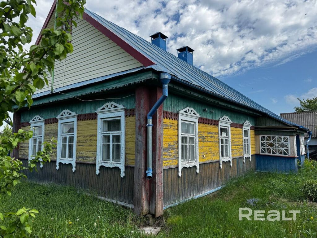 Два недорогих деревянных дома продаются в Узденском районе