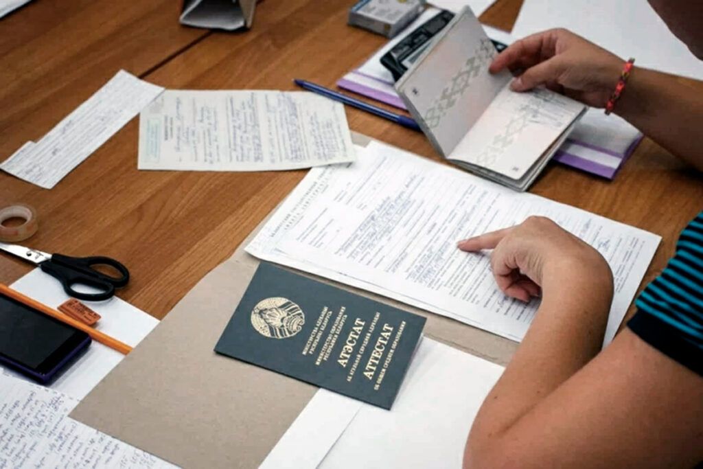 Куда поступить в Минске после 9 класса в 2026: список колледжей со свободными местами