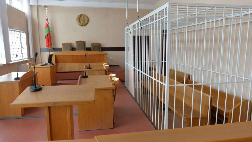 Суд отправил подростка из Узденского района в спецучреждение за оскорбление милиционера