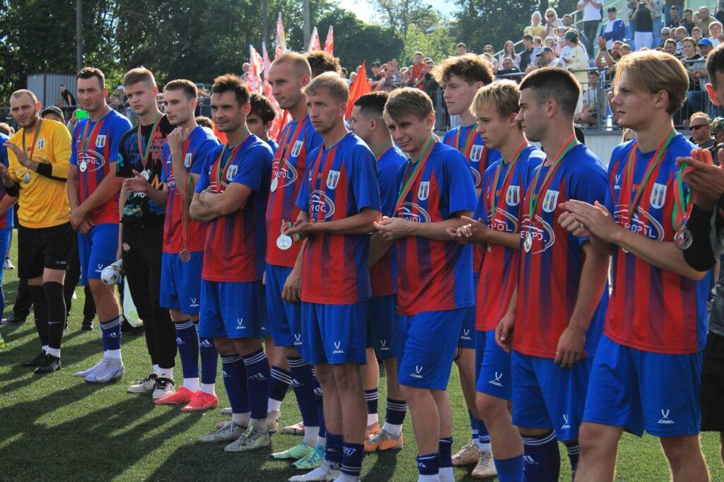 Футболисты из Узды взяли серебро финала чемпионата области в Столбцах