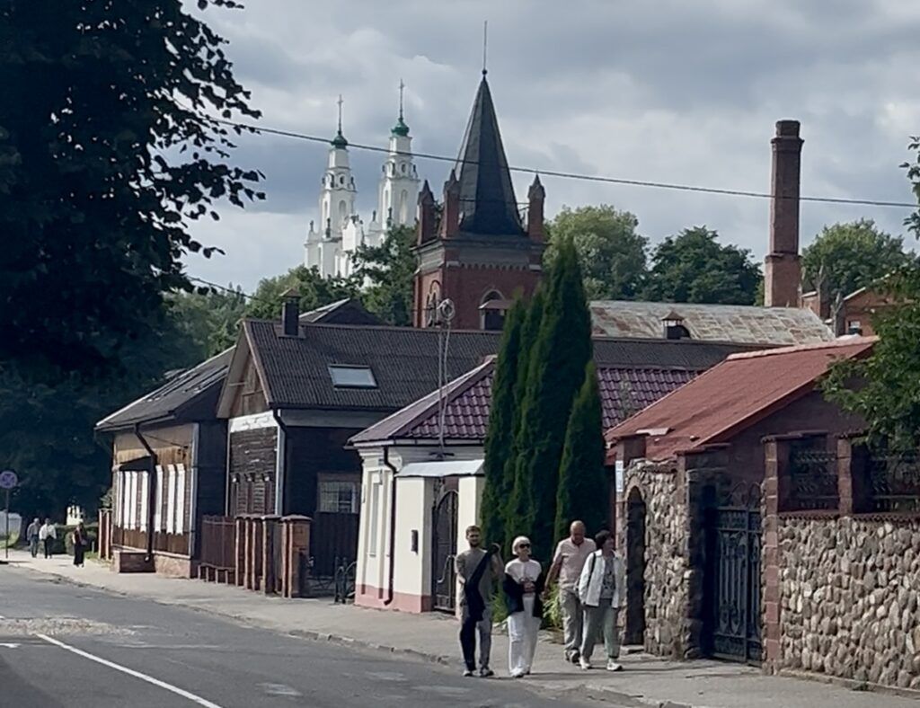 Нижне-Покровская улица