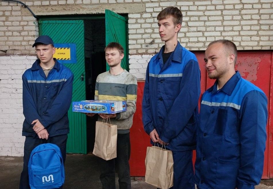 Кто и за что наградил студентов из Минска на уборочной в «Агро Кухтичах»
