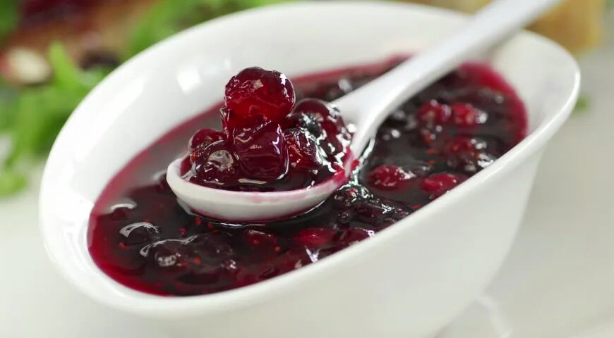 брусничный соус к мясу