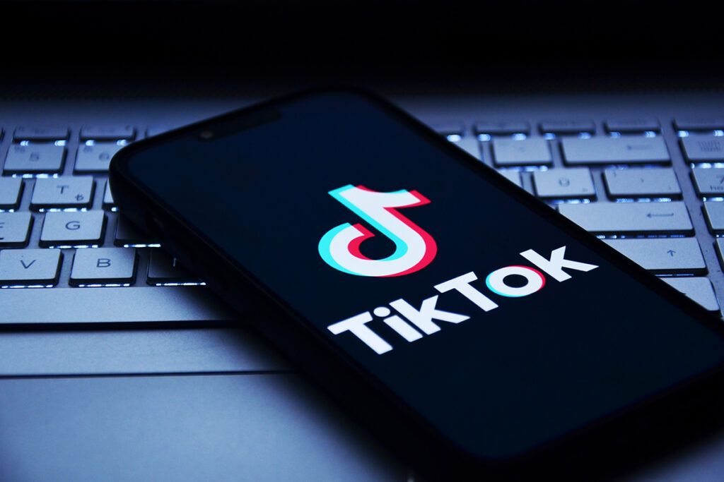 Роман в TikTok обошёлся пенсионерке в 3700 рублей