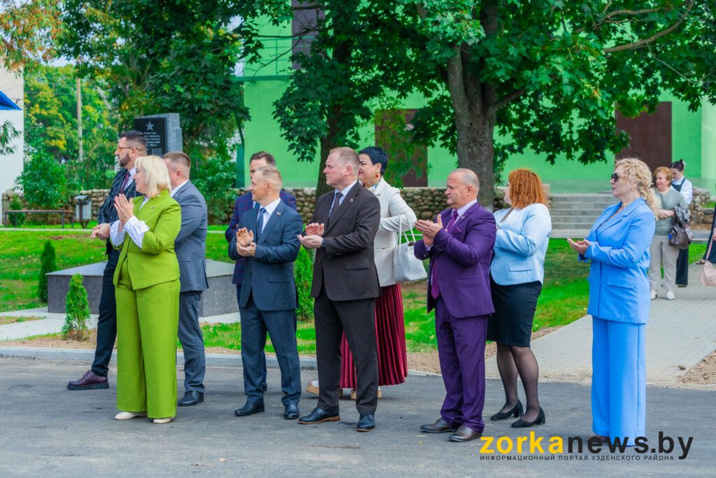 руководство района