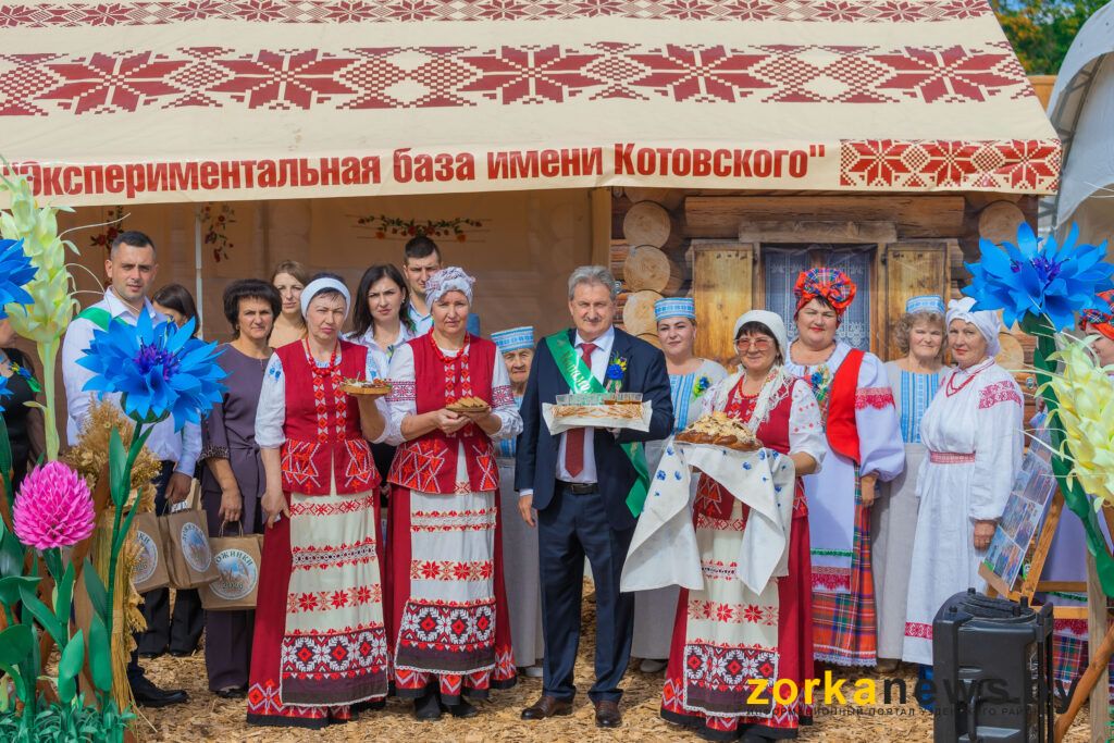 На «Дажынках» подворья Узденщины удивляли креативом и гостеприимством