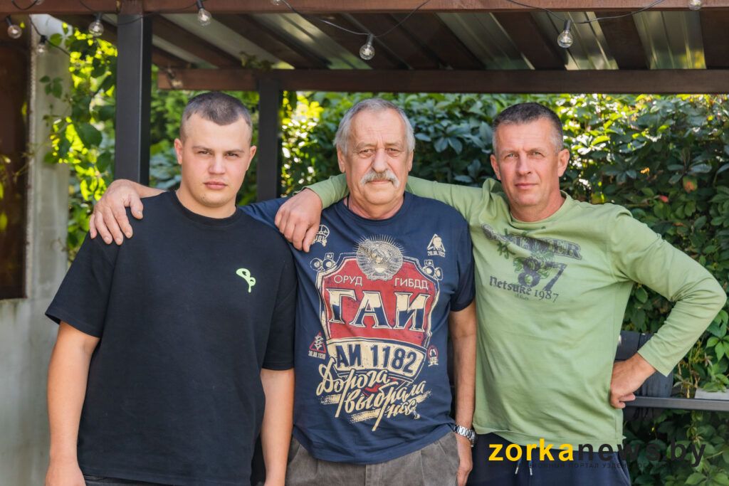 Династия инспекторов ГАИ из Узды стоит на страже дорог уже более 40 лет