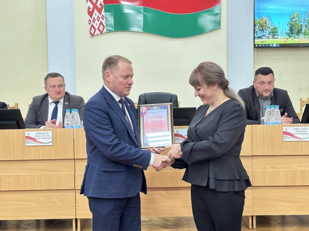 Стрельцова