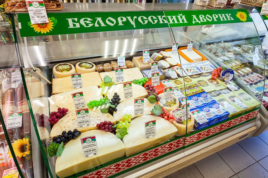 Посмотрели, сколько стоят белорусские продукты в Питере