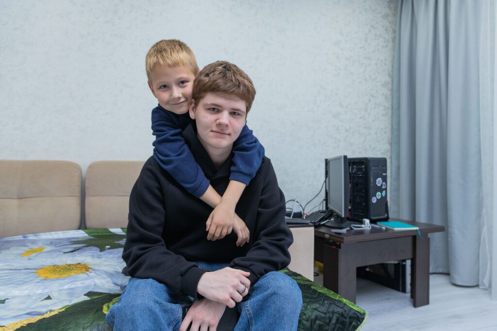 братья