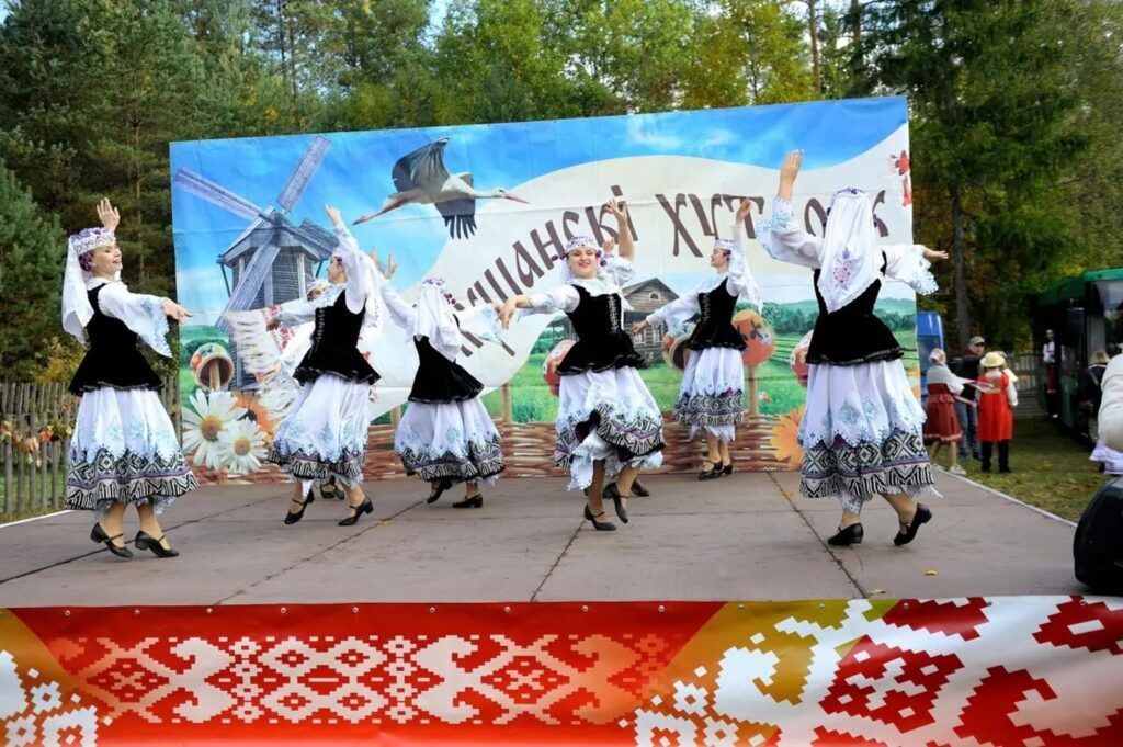 7 идей на выходные: от гончаров в Глуше до кубинской сальсы в Минске